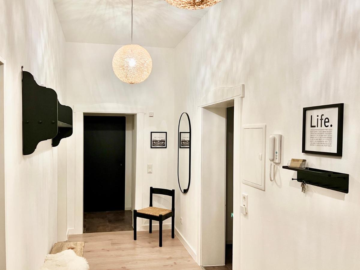 Makers And Rooms Apartment 01 Pauline 110Qm Parkplatz 1-4 Personen Detmold Exterior foto