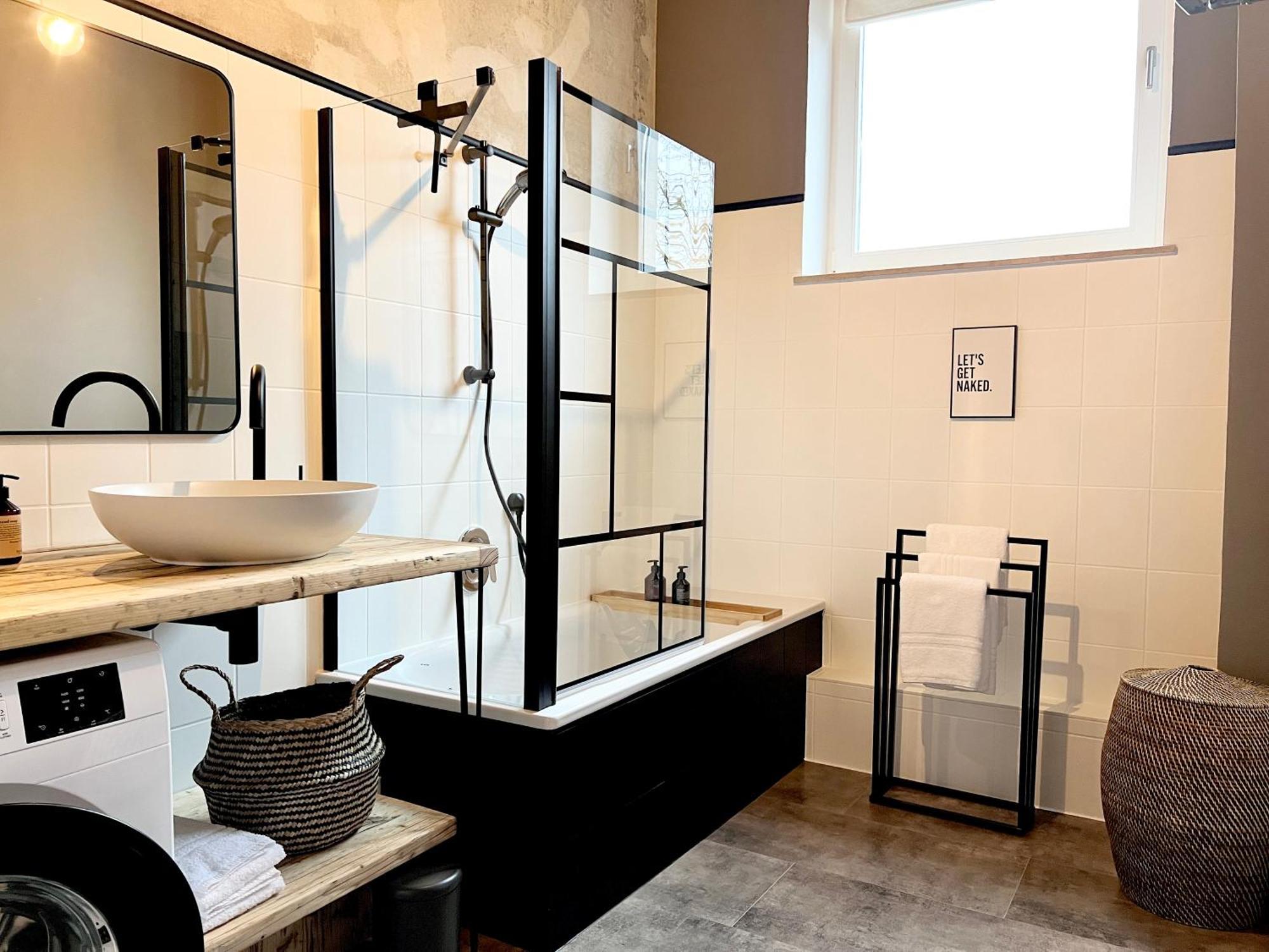 Makers And Rooms Apartment 01 Pauline 110Qm Parkplatz 1-4 Personen Detmold Exterior foto